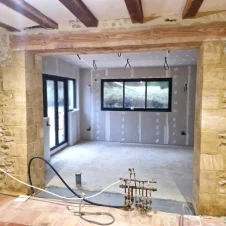 creation ouverture en pierre avec linteau bois 2